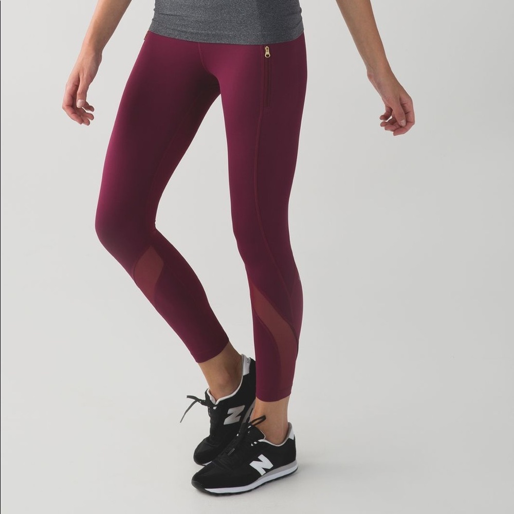 Lululemon Inspire Tight II (Mesh)
Dashing Purple